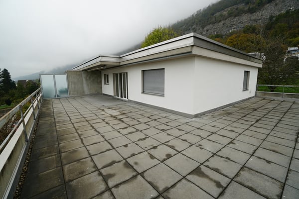 Helle 3.5 Zimmerwohnung mit grosser Dachterrasse 11