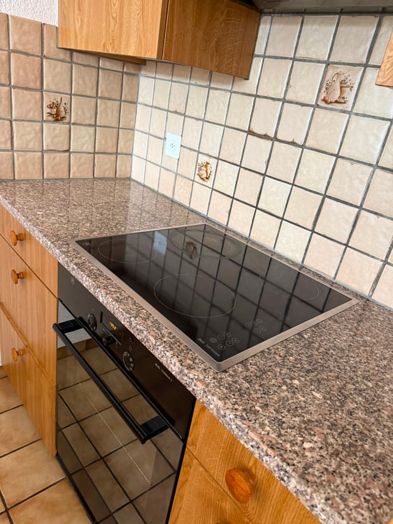 Helle 2.5-Zimmerwohnung mit grosszügigen Balkon 5