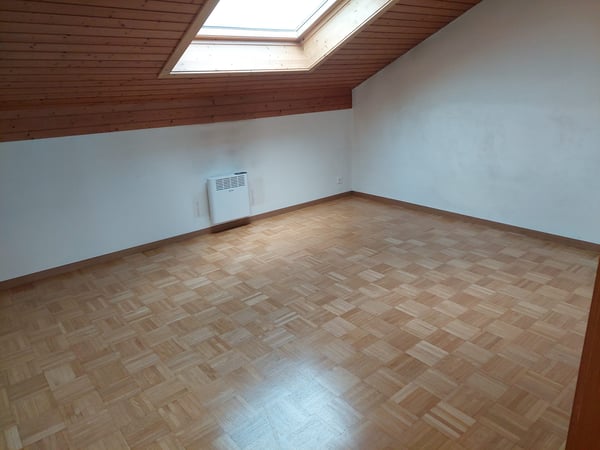 BEFRISTET 2.5-Zimmerwohnung im Amselwegquartier 7