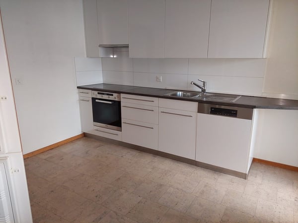 BEFRISTET 4.5-Zimmer-Familienwohnung im Amselwegquartier 4