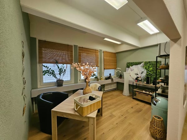 Helles Büro oder Praxis an ruhiger Lage in Aarberg 11