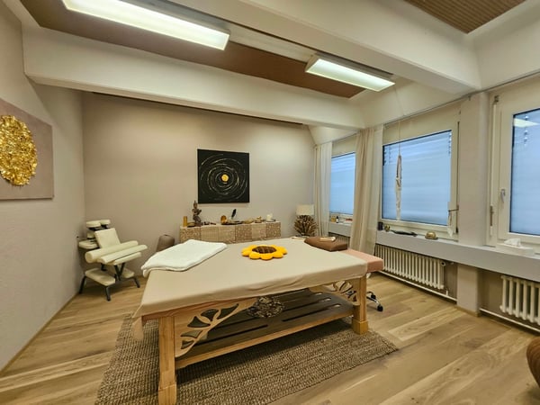 Helles Büro oder Praxis an ruhiger Lage in Aarberg 9