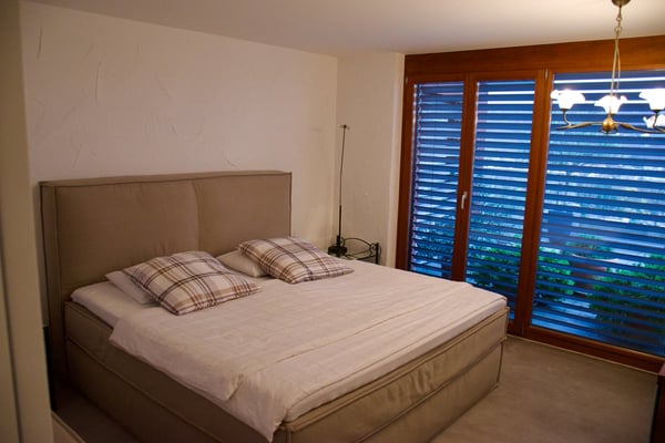 Moderne 1.5-Zimmer-Terrassenwohnung mit Weitsicht in Niedergösgen 6