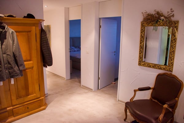 Moderne 1.5-Zimmer-Terrassenwohnung mit Weitsicht in Niedergösgen 4