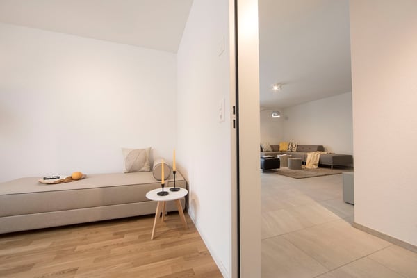 topmodern mit Sitzplatz in Seenähe (603) 8