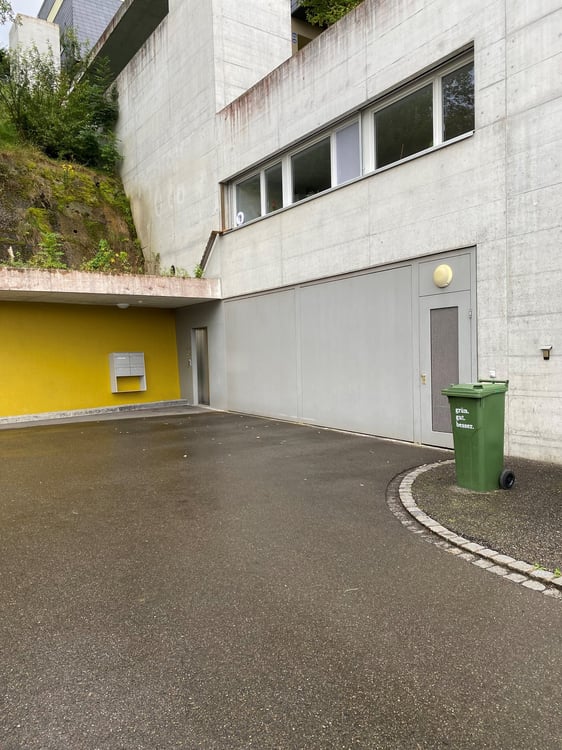 Tiefgaragenplatz zu vermieten 1