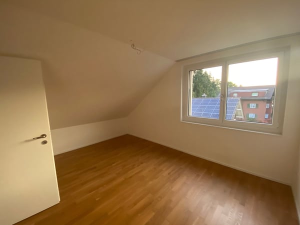 Helle 3.5-Zimmer-Wohnung mit Balkon und schöner Aussicht in St. Gallen 8