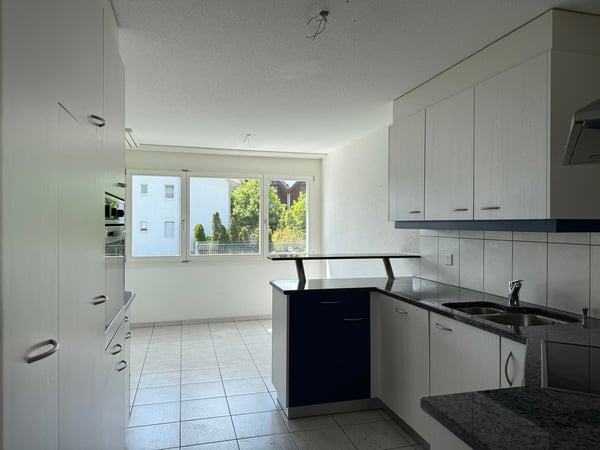 Helle und ruhig gelegene 4.5-Zimmerwohnung mit grossem Balkon 4