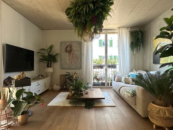 Moderne und zentrale 2.5-Zimmerwohnung mit Balkon in Thun 2