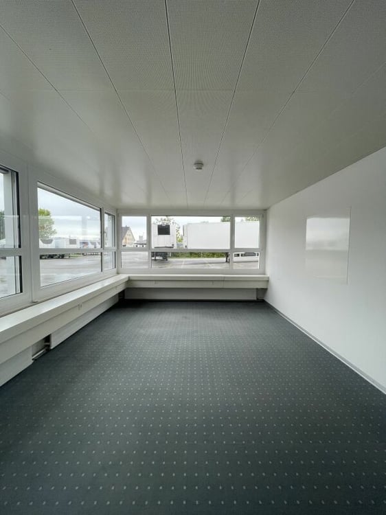 Büro- und Gewerbefläche zu vermieten 11