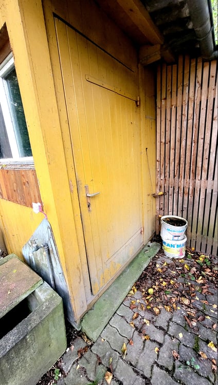 Gartenhaus * Hobbyraum * Bastelraum * (nur ruhige Tätigkeiten erlaubt) 7