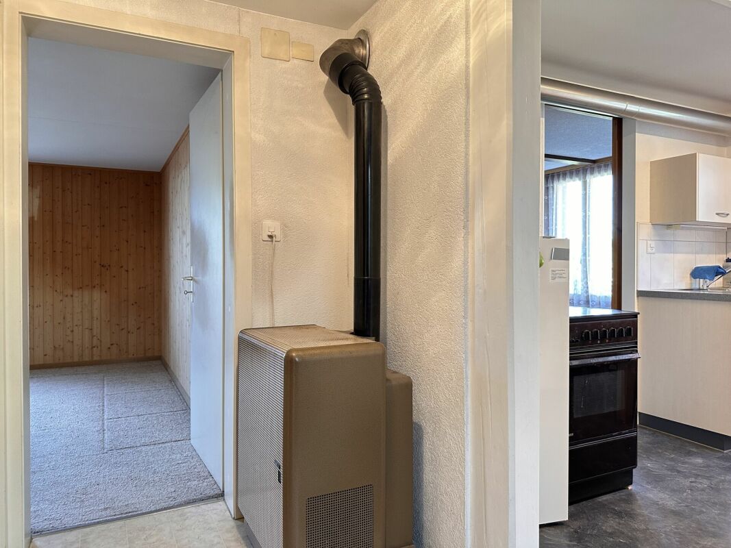 5-Zimmer-Einfamilienhaus, renovationsbedürftig, mit Potenzial und Baulandreserve