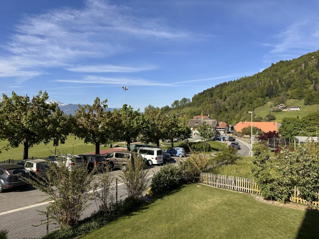 5-Zimmer-Einfamilienhaus, renovationsbedürftig, mit Potenzial und Baulandreserve