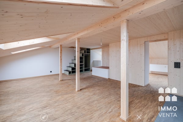Exklusive 2.5-Zi.-Dachwohnung mit Terrasse in Biel | App. 2,5 pièces avec terrasse à Bienne 2