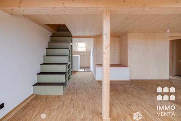 Exklusive 2.5-Zi.-Dachwohnung mit Terrasse in Biel | App. 2,5 pièces avec terrasse à Bienne 1