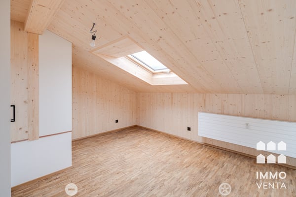 Exklusive 2.5-Zi.-Dachwohnung mit Terrasse in Biel | App. 2,5 pièces avec terrasse à Bienne 6