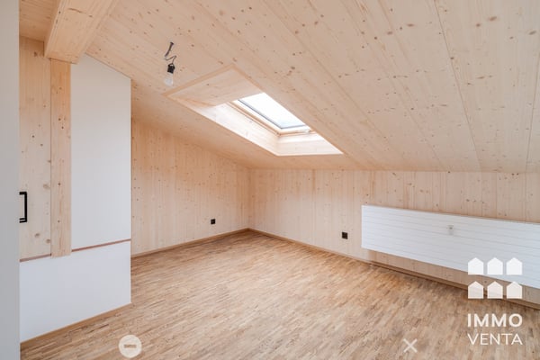 Exklusive 2.5-Zi.-Dachwohnung mit Terrasse in Biel | App. 2,5 pièces avec terrasse à Bienne 6