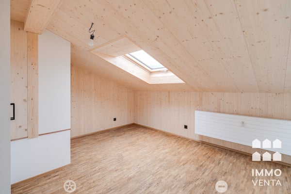 Exklusive 2.5-Zi.-Dachwohnung mit Terrasse in Biel | App. 2,5 pièces avec terrasse à Bienne 6