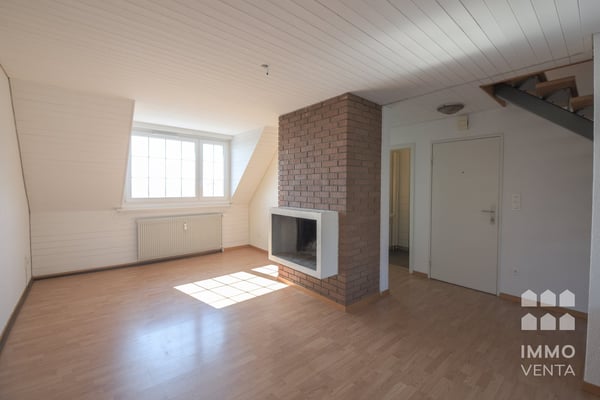Sonnige 3-Zimmer-Maisonette mit Balkon / Duplex lumineux de 3 pièces avec balcon 1
