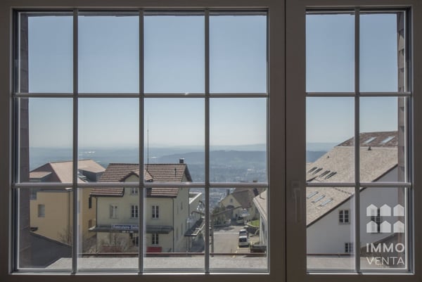 Sonnige 3-Zimmer-Maisonette mit Balkon / Duplex lumineux de 3 pièces avec balcon 2
