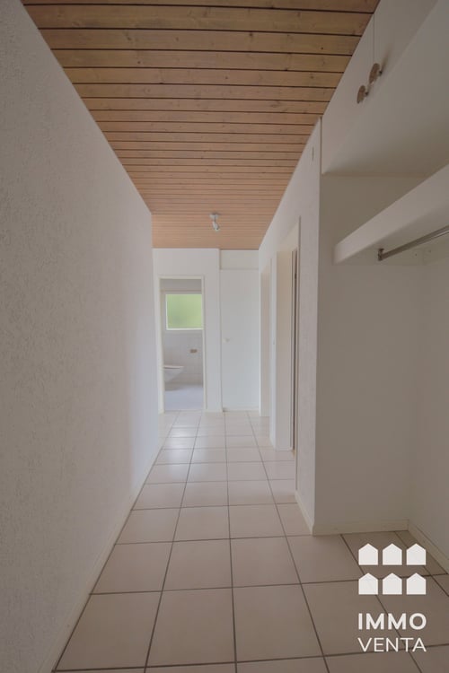 Helle Attika-Wohnung mit Terrasse und Aussicht in Ipsach 14