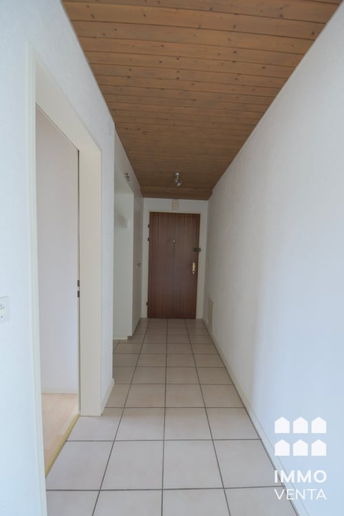Helle Attika-Wohnung mit Terrasse und Aussicht in Ipsach 8