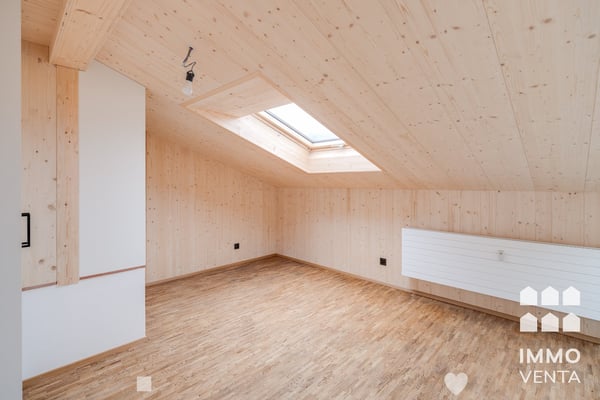 Exklusive 2.5-Zi.-Dachwohnung mit Terrasse in Biel | App. 2,5 pièces avec terrasse à Bienne 6