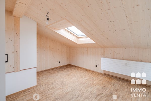 Exklusive 2.5-Zi.-Dachwohnung mit Terrasse in Biel | App. 2,5 pièces avec terrasse à Bienne 6