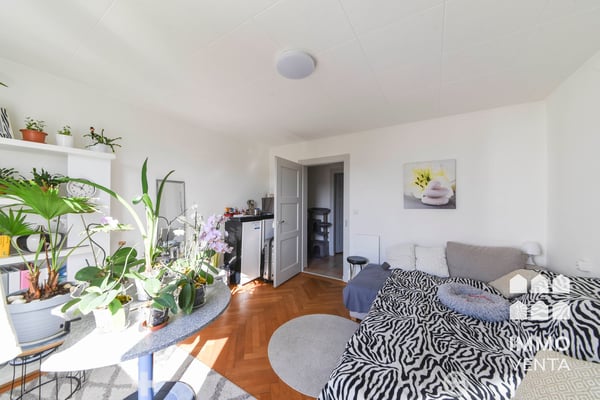 Grosszügige 3.5-Zimmer-Wohnung im 3. OG in Biel 7