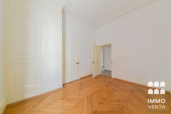 Helle 3-Zimmer-Altbauwohnung im Erdgeschoss – Biel/Bienne 6