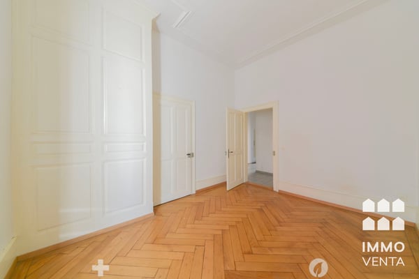 Helle 3-Zimmer-Altbauwohnung im Erdgeschoss – Biel/Bienne 6