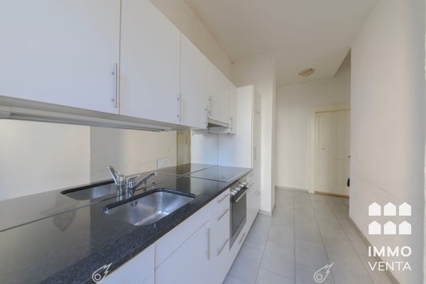 Helle 4-Zimmer-Altbauwohnung im Erdgeschoss – Biel/Bienne 2