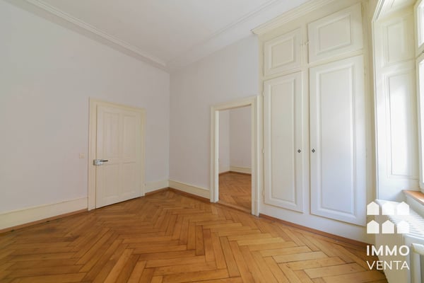 Helle 3-Zimmer-Altbauwohnung im Erdgeschoss – Biel/Bienne 4