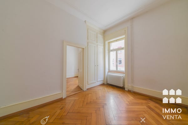 Helle 3-Zimmer-Altbauwohnung im Erdgeschoss – Biel/Bienne 3