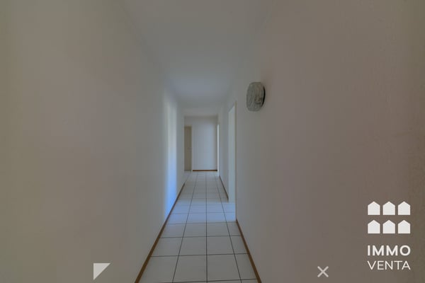 Helle 3.5-Zimmer-Wohnung mit Balkon in Biel – ab November 2026 verfügbar 2