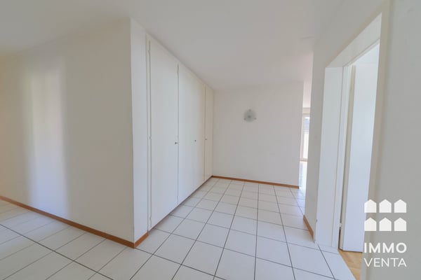 Helle 3.5-Zimmer-Wohnung mit Balkon in Biel – ab November 2026 verfügbar 9