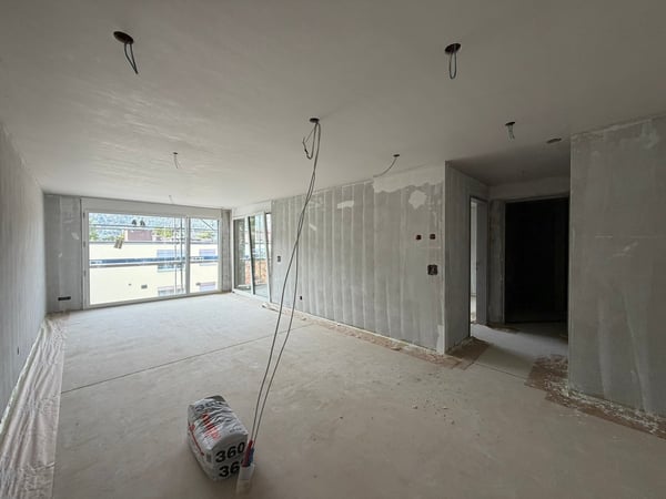Grosszügige 3½ Zimmer Neubauwohnung / Spacieux appartement neuf de 3½ pièces 2