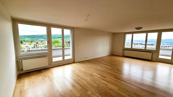 Gekühlte 3.5-Zimmer-Attikawohnung mit Blick über Zürich am Bucheggplatz 3