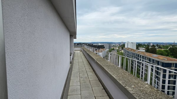 Gekühlte 3.5-Zimmer-Attikawohnung mit Blick über Zürich am Bucheggplatz 12
