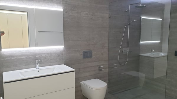 Gekühlte moderne 2.5-Zimmer-Wohnung mit Gartenterrasse 10