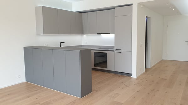 Gekühlte moderne 2.5-Zimmer-Wohnung mit Gartenterrasse 5