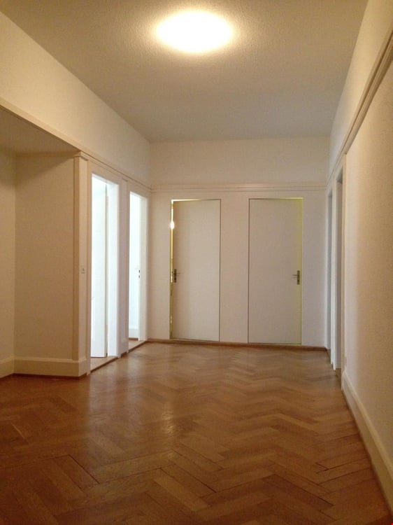 Charmante 1-Zimmer-Altbauwohnung an der Greifengasse in Basel 4