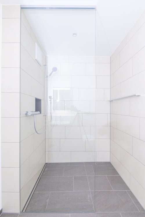 Charmante 3.5-Zimmer-Dachwohnung mit Panoramablick in Binningen 4