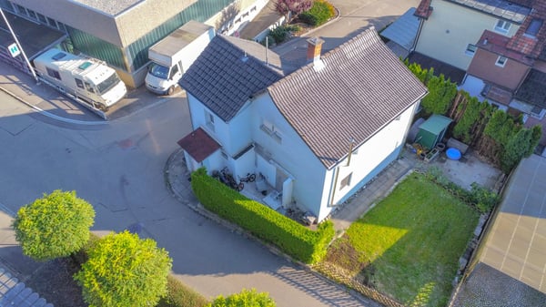 Charmantes 1-Zimmer-Einfamilienhaus mit Garten in Gossau 2