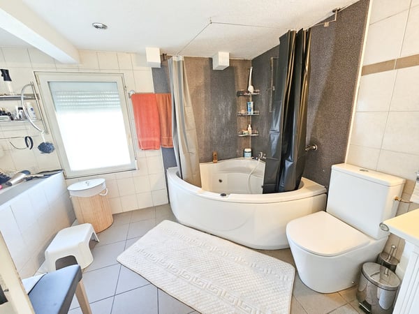 Charmantes 1-Zimmer-Einfamilienhaus mit Garten in Gossau 8