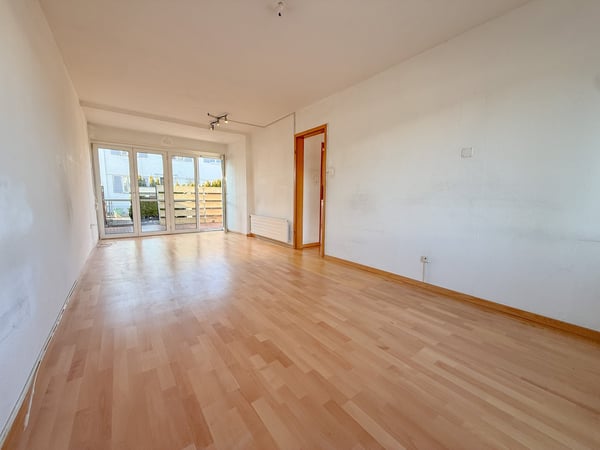 5.5-Zimmer Reiheneinfamilienhaus an guter Lage zu verkaufen. 8