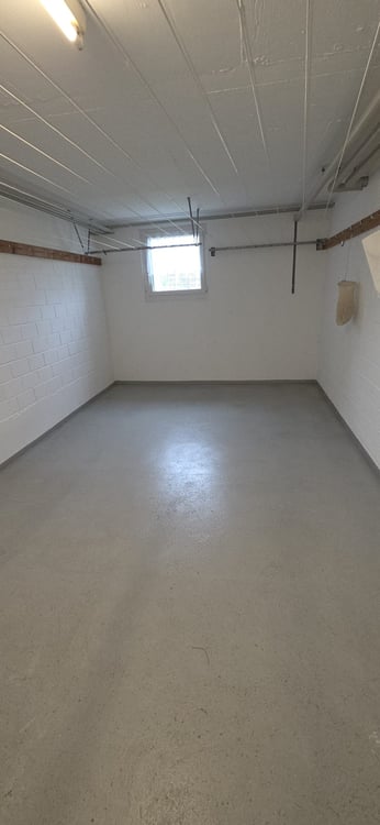 Vilseitig nutzbarer Hobby- / Lagerraum zu vermieten - ca. 37 m2 2