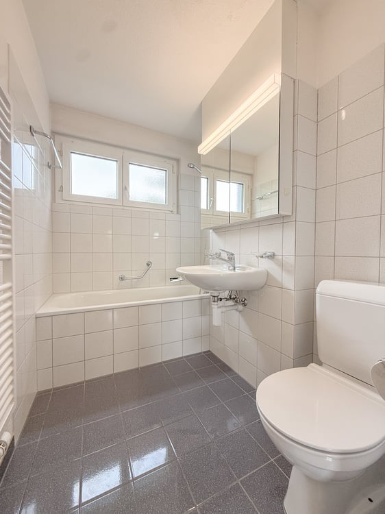 Charmante 4.5-Zimmer-Wohnung mit Balkon und schöner Aussicht in Rorschacherberg 14