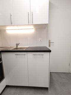 Premiers 2 mois GRATUITS! Jolie appartement de 1.5 pièces au plein centre de Delémont 4