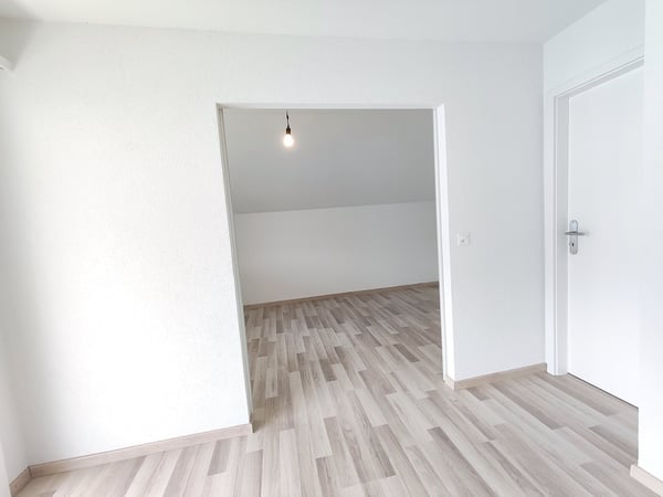 Charmante 3-Zimmer-Wohnung mit Seeblick in Oberhofen am Thunersee 13